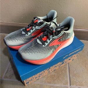 Brooks Hyperion Max